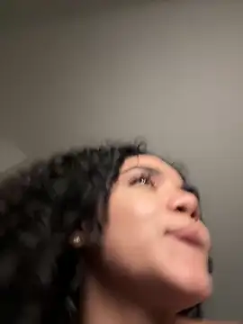 Živý XXX chat Curlyierr