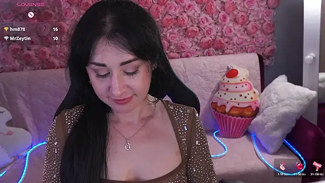 XXX chat uživo modela CarolinaaFoxyyy