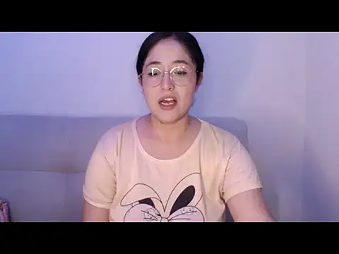 Pokazy przed kamerką – Elina_Rose888