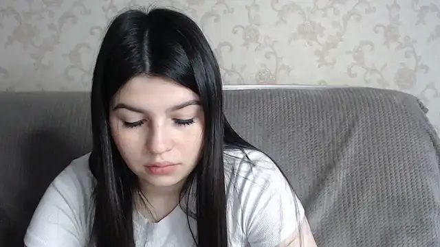 KisaModel's Live XXX Chat