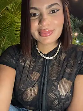 Irina_Velvett élő XXX-chatje