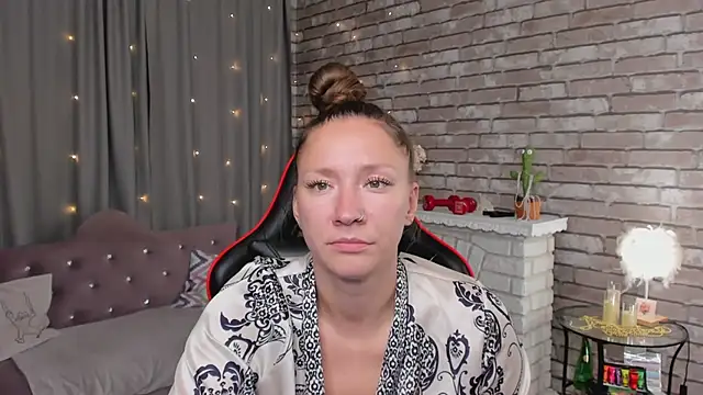 XXX chat uživo modela SarahCoksss