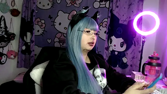 lussyevans24's Live XXX Chat