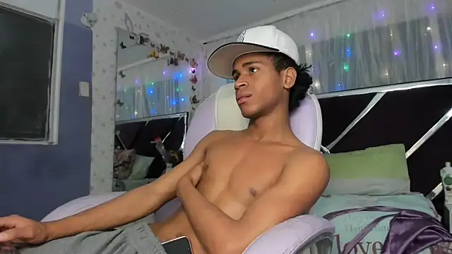 Santy_bigcock_01 Webcamshow
