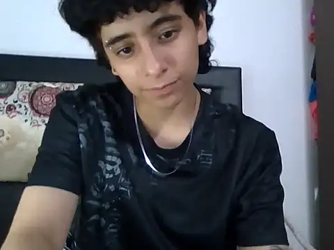 Chat +18 de LatinHeatX22 ao vivo