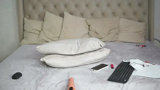 AprilHadid Webcam show