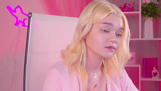 AdeleCartier Chat XXX live