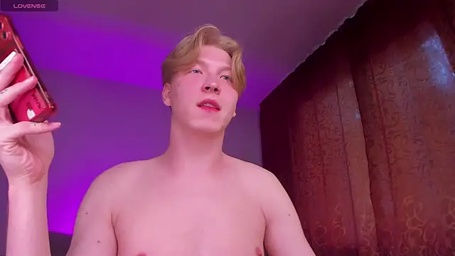 TheMikeSever: вебкам-шоу