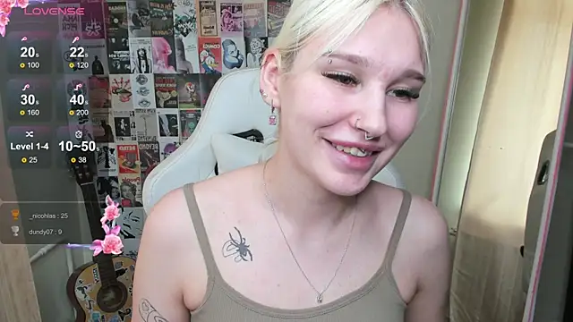EvelinaLuu Chat XXX live