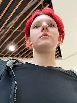 NinaParri 现场XXX聊天