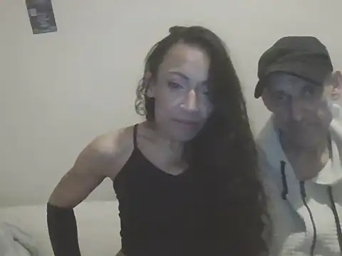 DOUBLETROUBLE7773's Live XXX Chat