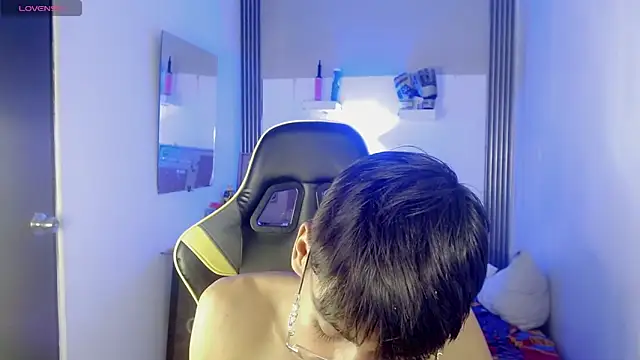 Chatroom XXX en direct de Liarr_