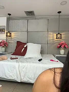 แชท XXX สดของ IvonneOwen