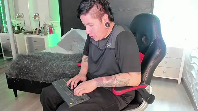 inkedsinners_ 在線直播表演