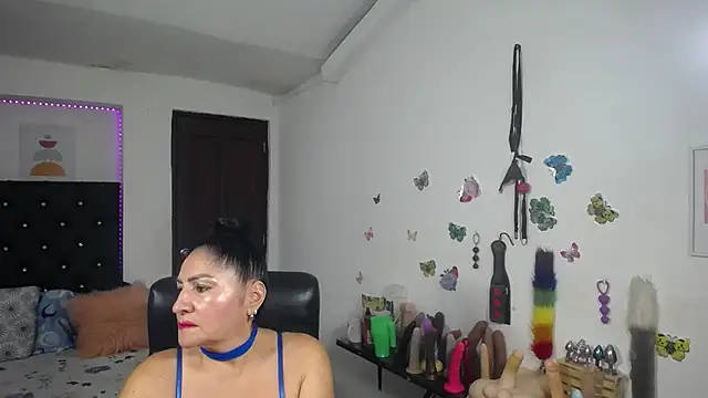 Czat XXX na żywo – mature_bigboobs10