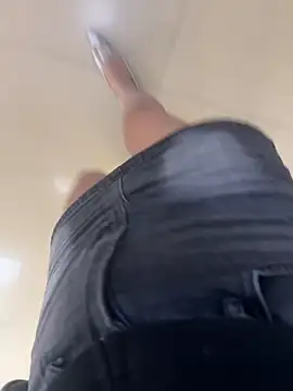 yimisun01's Live XXX Chat