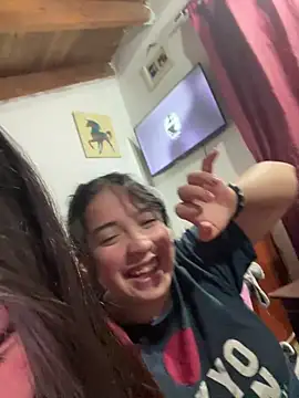 XXX chat uživo modela millyalc0ck