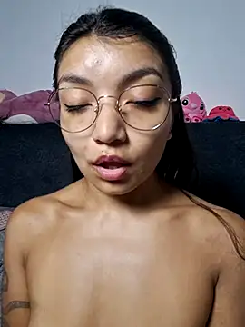 Chat +18 de Aby_Moreau ao vivo