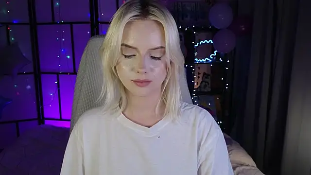 ImBonBon élő XXX-chatje