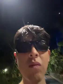 Liam_Moss élő XXX-chatje