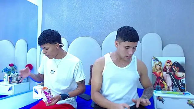 party_duo_playboyn Webbikameraesitys