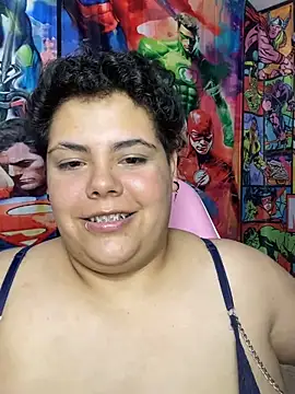 Chat XXX en directo de Hailey_Curvy