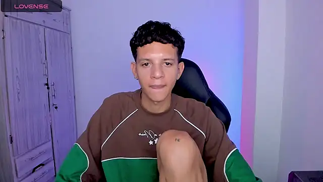 tylernova Live XXX-Chat