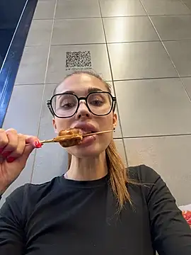 دردشة Charming_Ritta الجنسية المباشرة