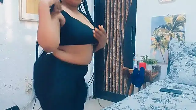 GiantBootyMilf's Live XXX Chat