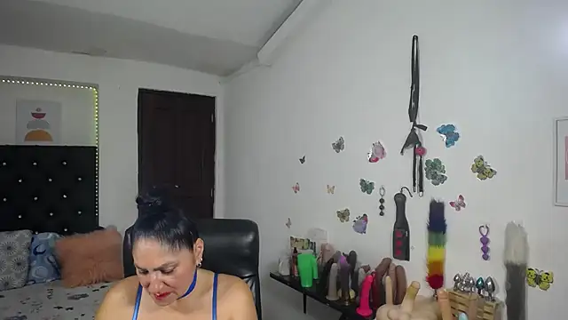mature_bigboobs10's Live XXX Chat