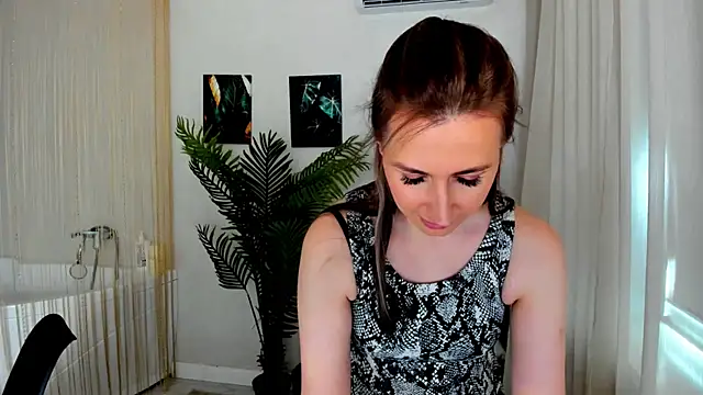 XXX chat uživo modela PassionGlow
