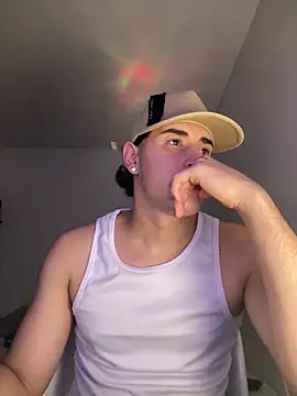 Maximuz1920's Live XXX Chat