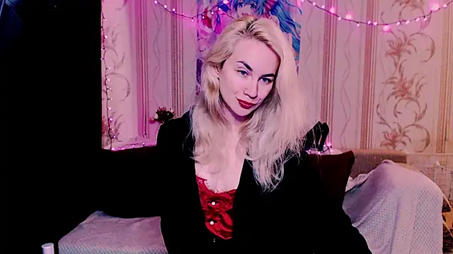 xxxcharismaaa's Webcam Show