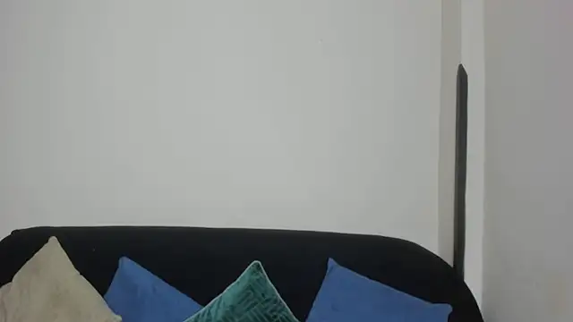 kiraGeiner's Webcam Show