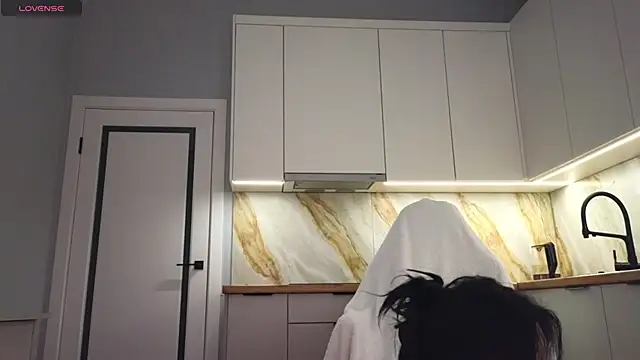 lunajii's Live XXX Chat