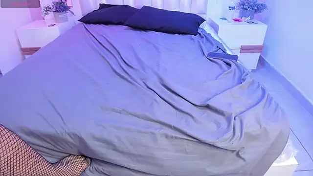SalomeBins' Webcam Show