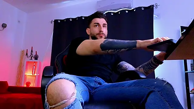 XXX chat uživo modela MightyAaron66
