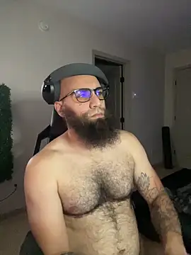 MastaWolfy's Live XXX Chat