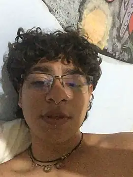 xhecho_uzumakin Webbikameraesitys