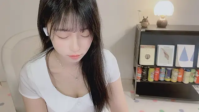 Onechestnutn Live XXX chat
