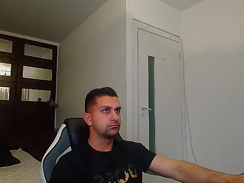 BryceReign Chat XXX live