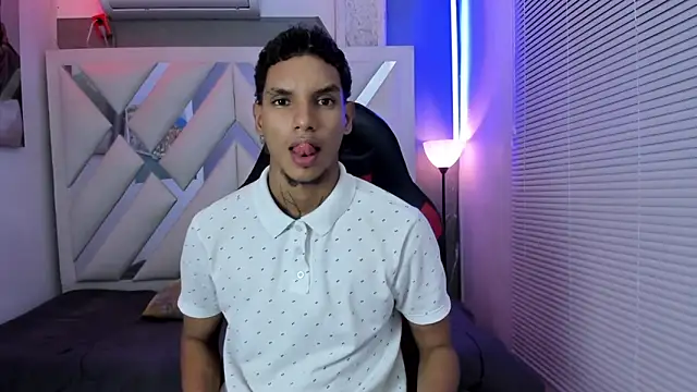Show Webcam de kai_storm77