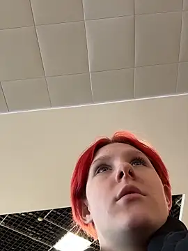 Chat +18 de NinaParri ao vivo