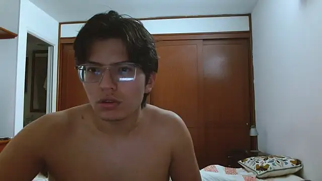 Kriss-09 webcam show