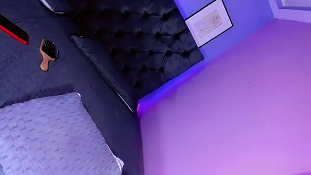 CALLMEATENEA – Naživo XXX chat