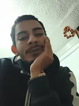Exlifer live XXX chat