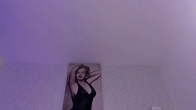 Selena_fox7's Webcam Show