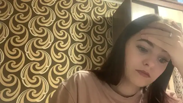 دردشة KikiAmino الجنسية المباشرة