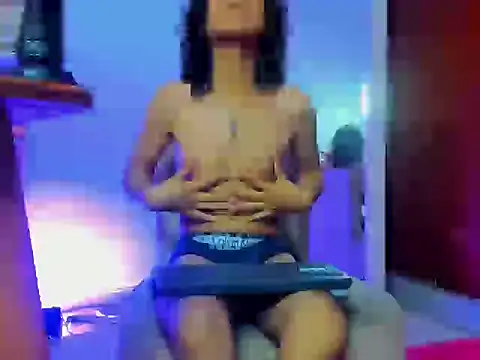 issac_latin Webcam show