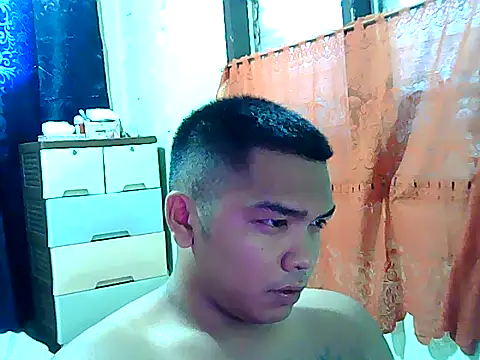 ur_asianbigcockn Webbikameraesitys